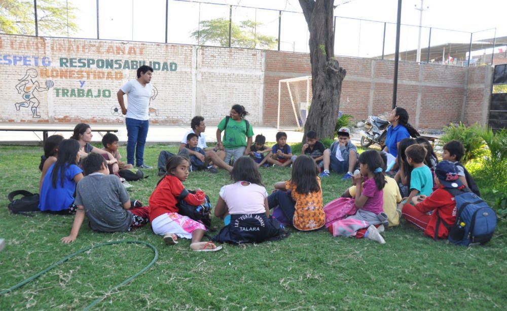 Experiencias de formación y solidaridad de estudiantes de la UIB en Sudamérica