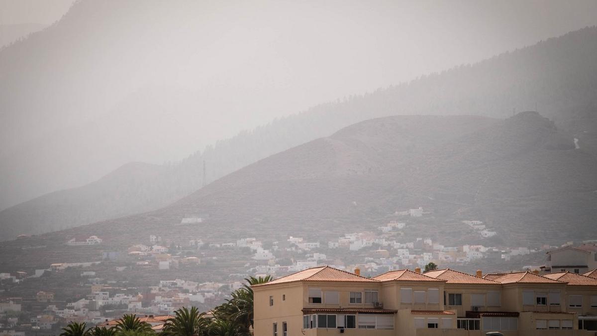El calor y la calima han sido la tónica prodominante durnate la jornada de este jueves en Tenerife