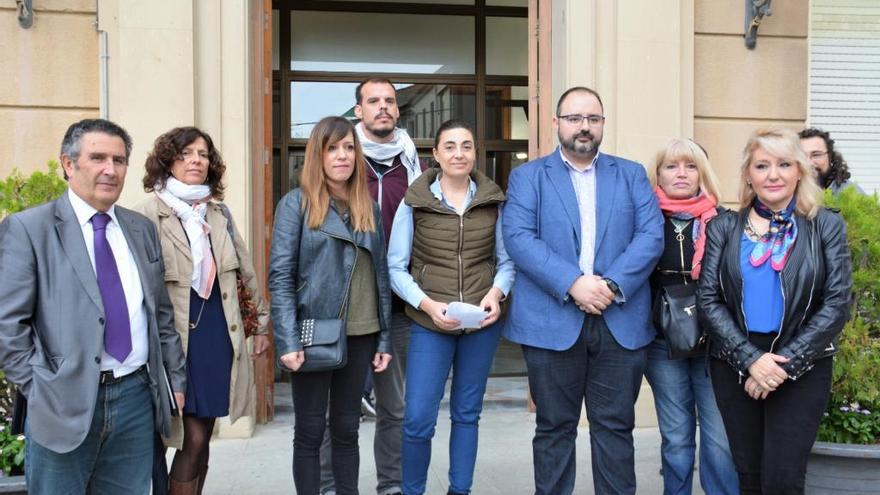 Los grupos municipales contra la instalación de una sede de Hogar Social en Elda