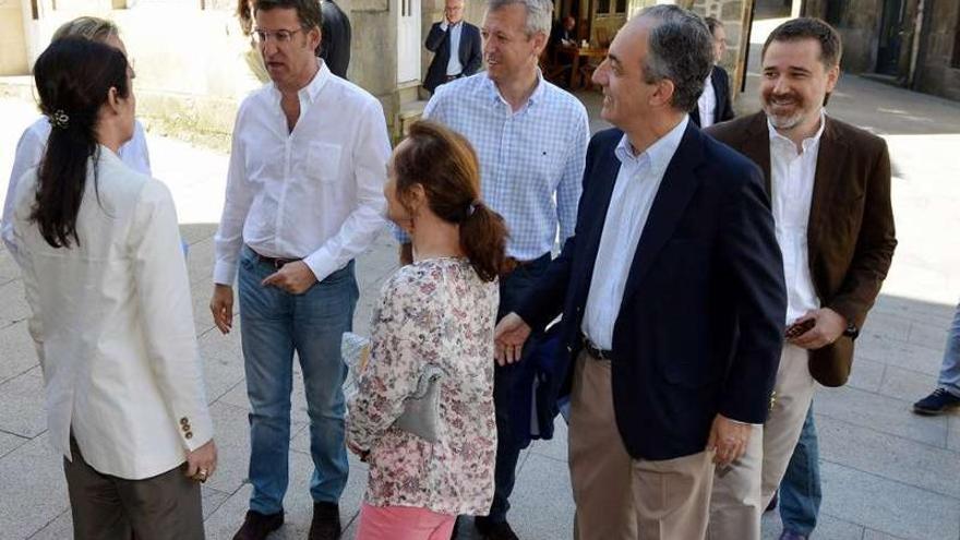 Moreira, a la derecha, en un acto electoral con Feijóo y Rueda, entre otros.