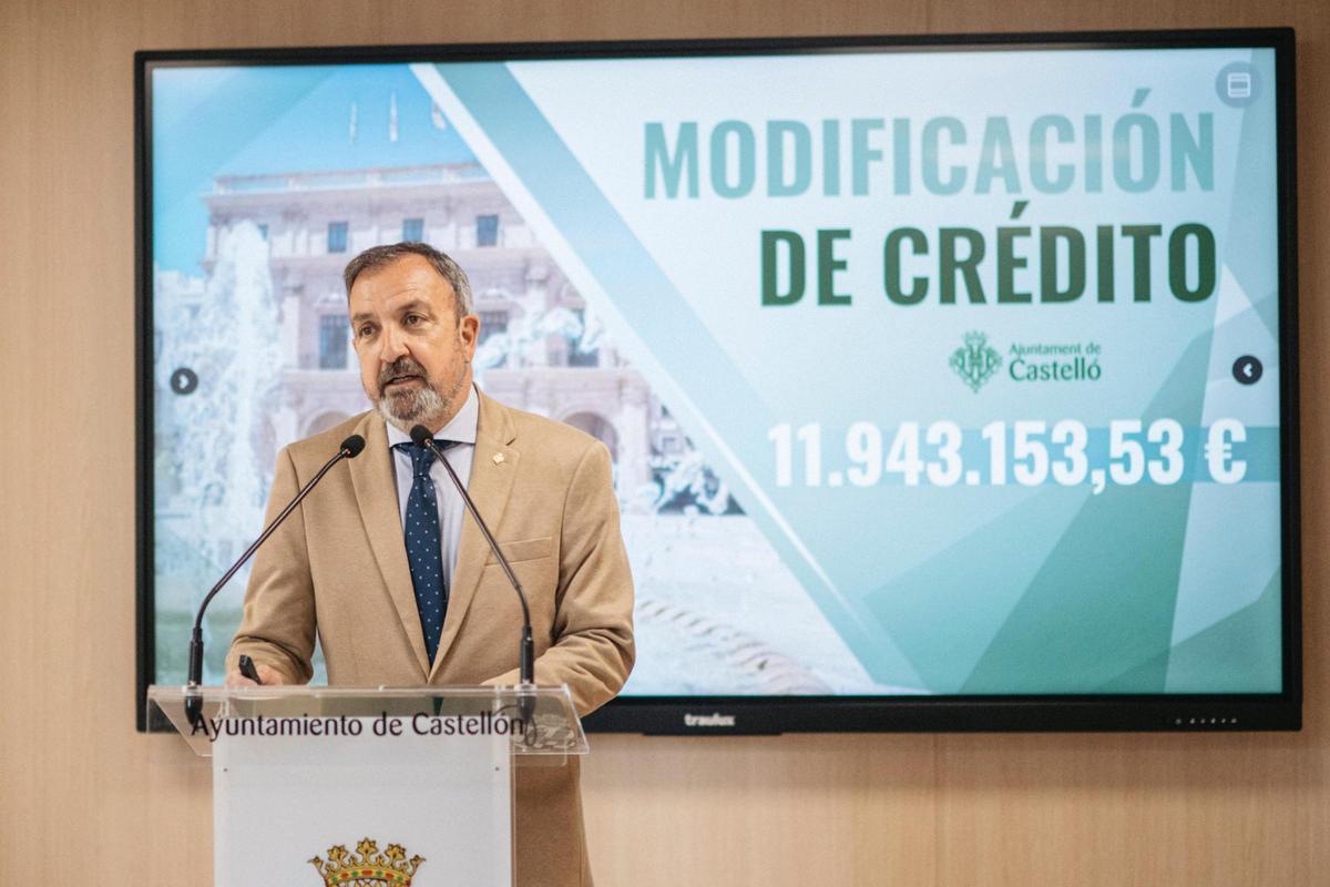 El concejal de Economía y Hacienda, Juan Carlos Redondo, en la presentación de la modificación de crédito, este jueves.