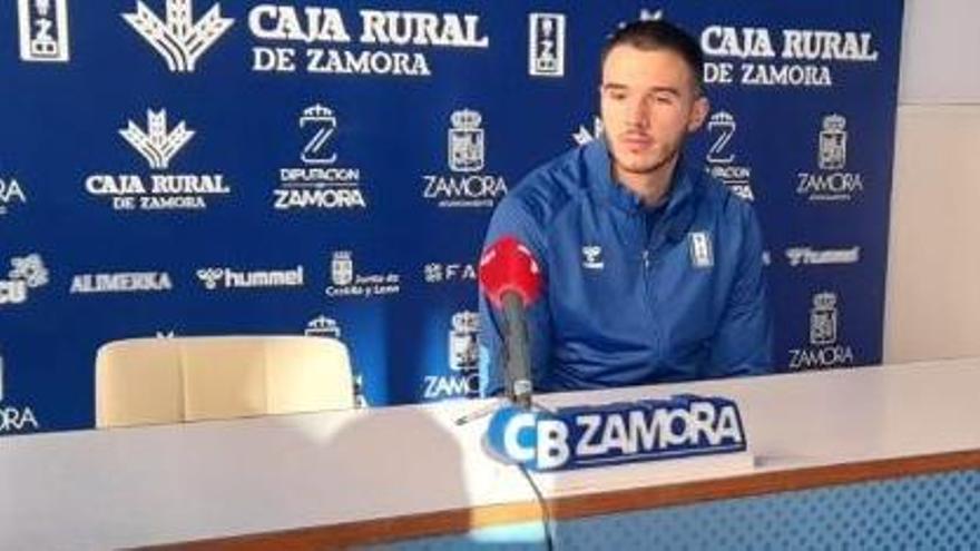 Prepelic, en la sede del CB Zamora