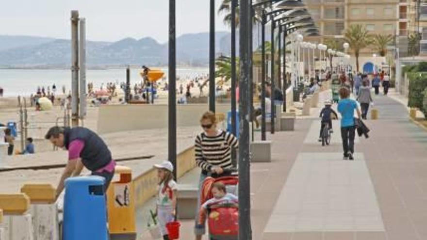 La playa de Guardamar de la Safor, donde se concentra la vivienda más cara de la comarca.