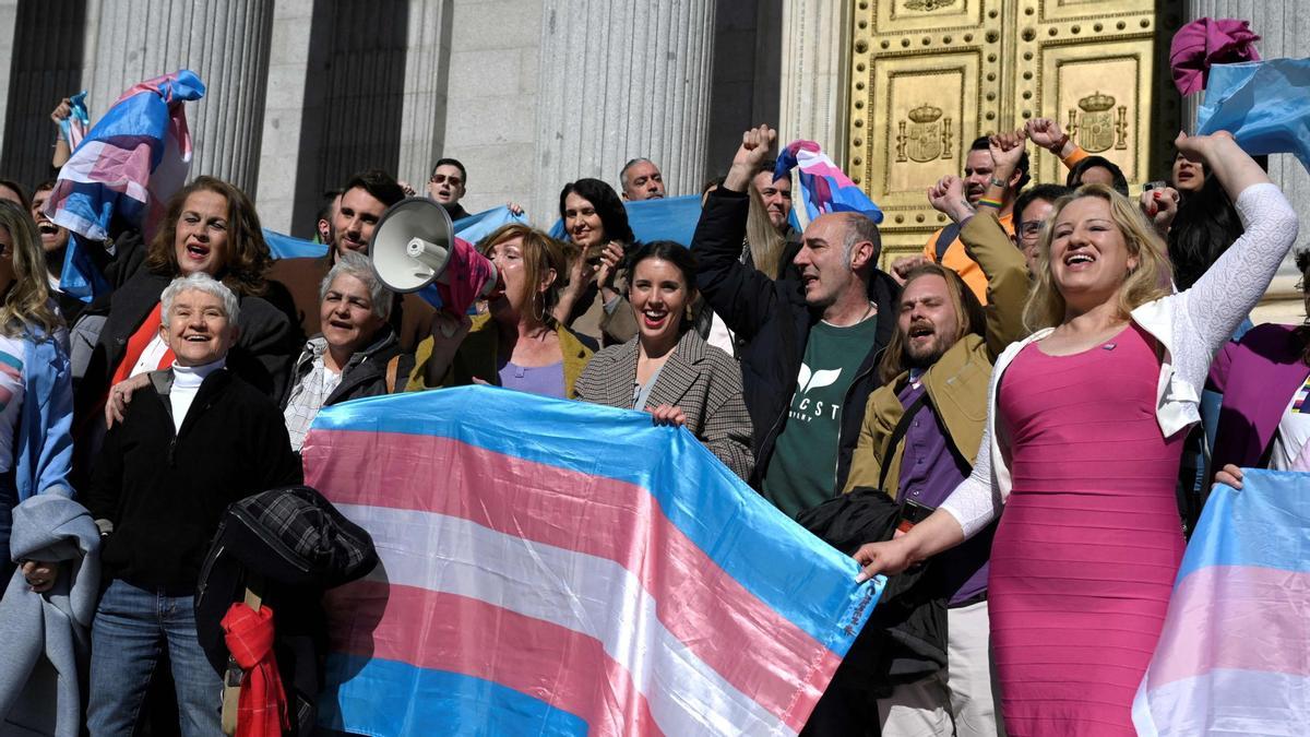 El Congreso aprueba la ley que deja de considerar enfermas a las personas trans