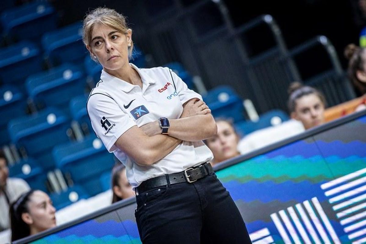 Cristina Cantero, durante un partido con la selección Sub 17.