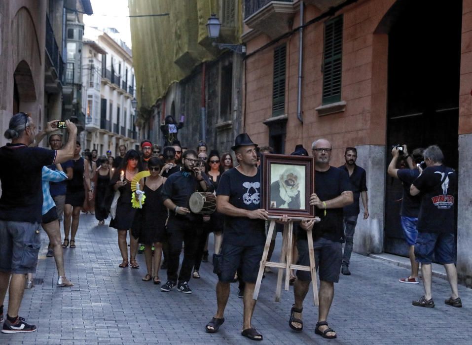 En Berga, enterrado durante un año