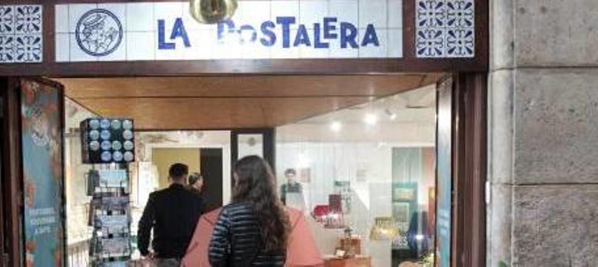 La nostalgia y el futuro hechos postal