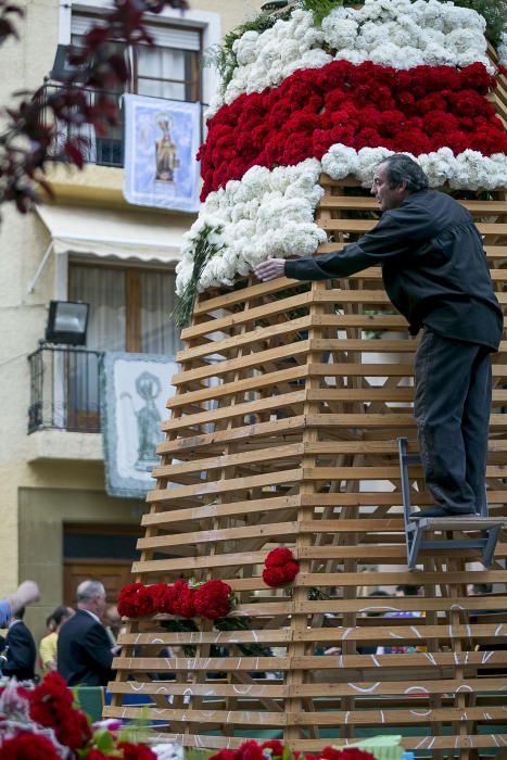 Miles de vileros veneran a Santa Marta