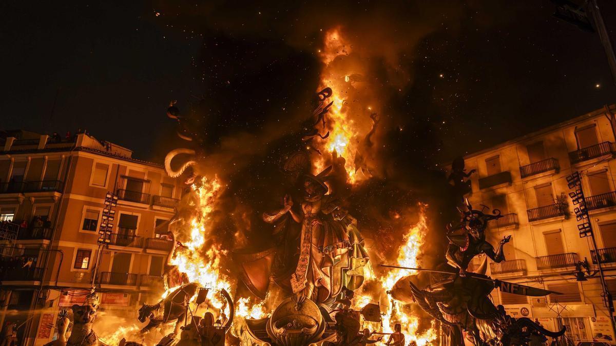 Así es la falla Convento Jerusalén-Matemático Marzal, la mejor de toda València