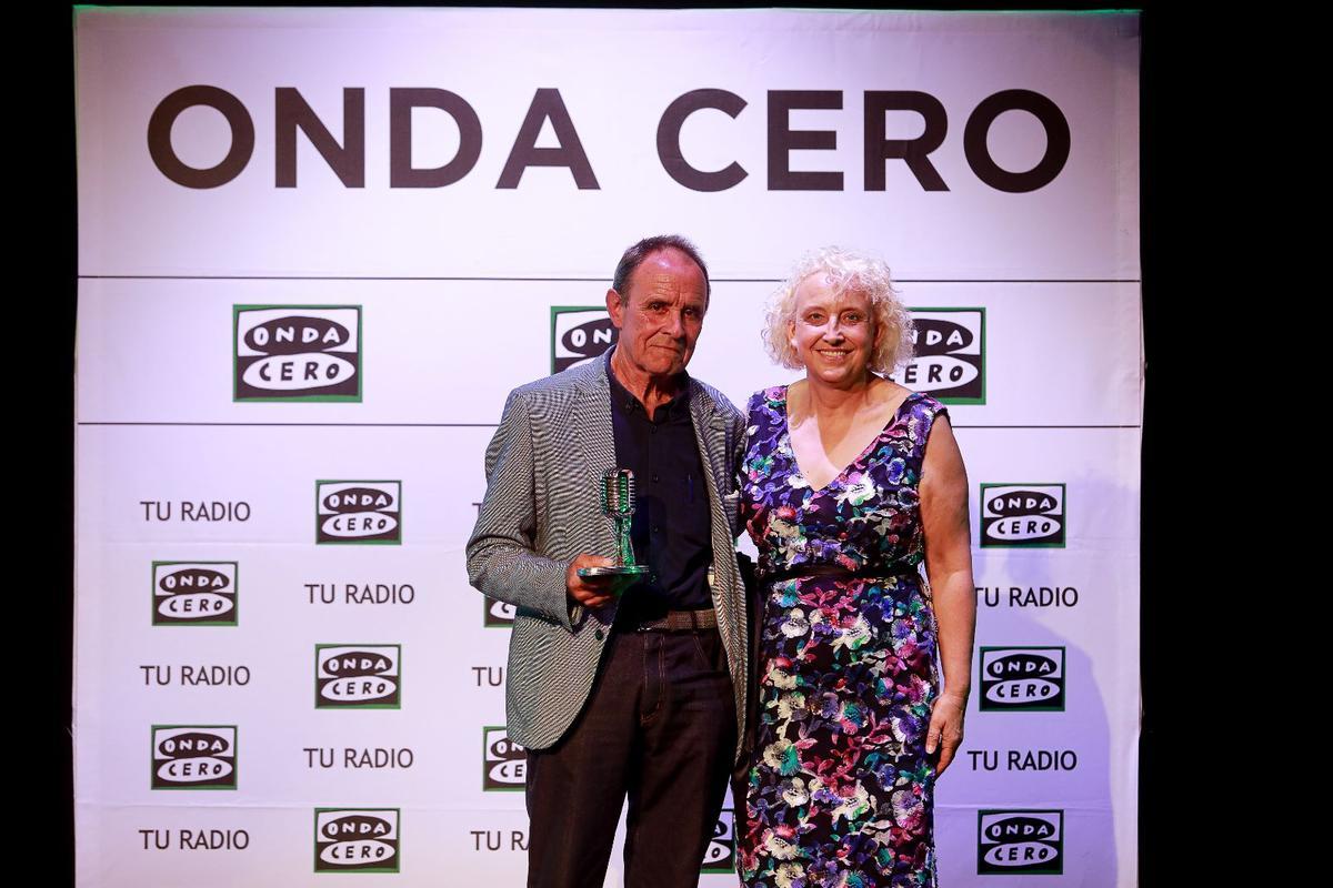 El médico de Sant Miquel, Toni Florit recoge el premio de Salud Onda Cero Ibiza y Formentera