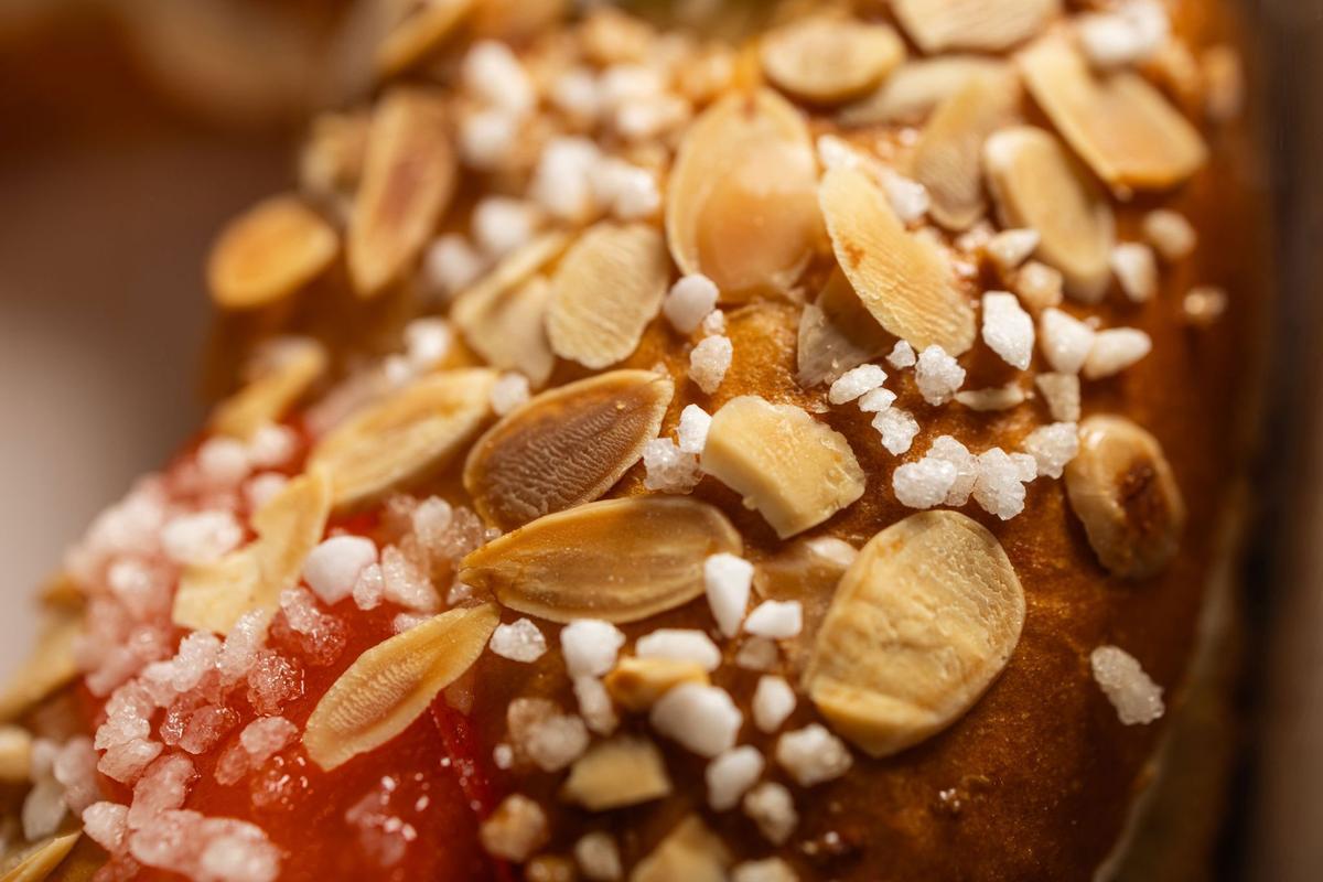 Detalle de un roscón de reyes de Santagloria.