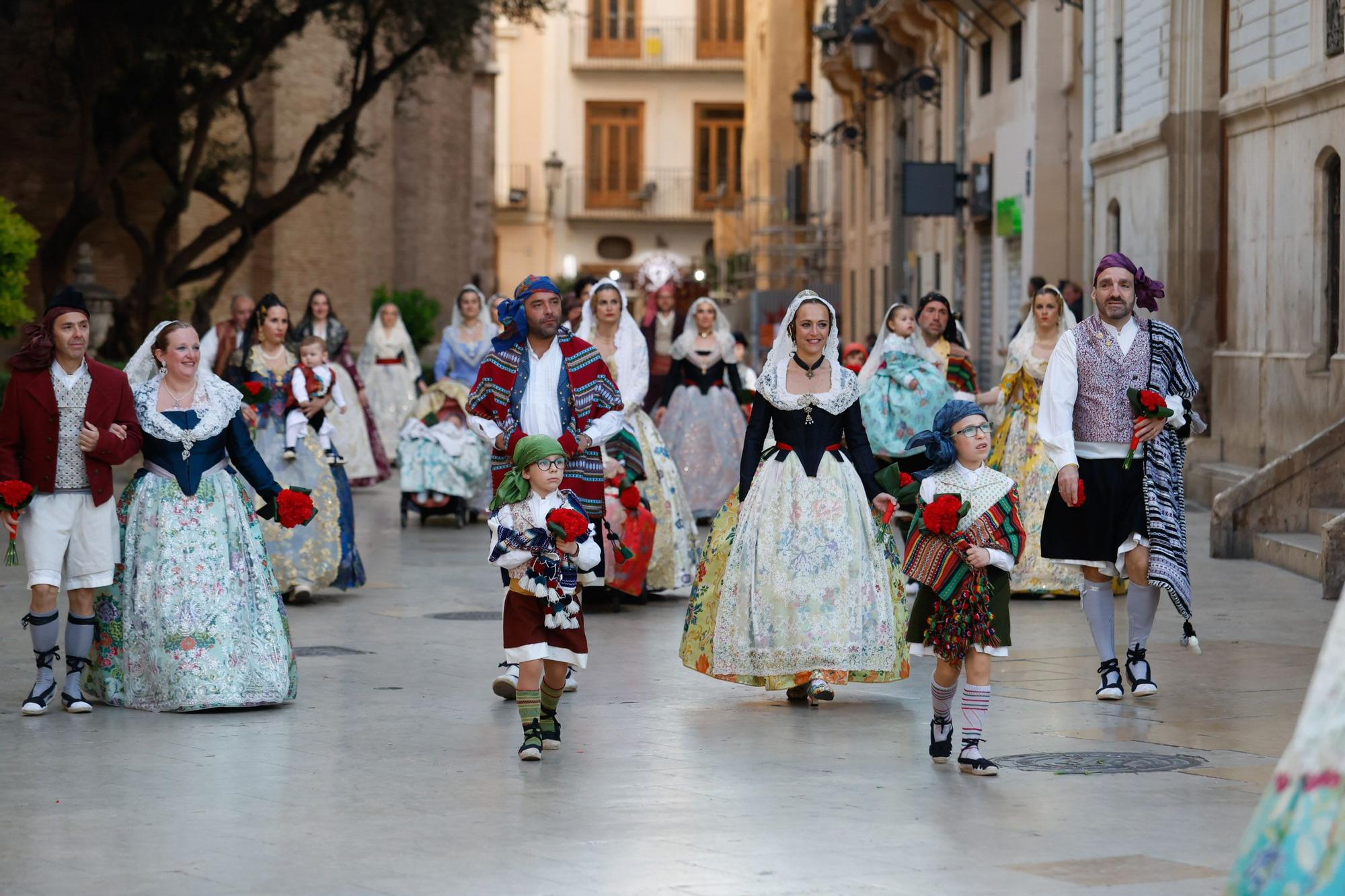 Búscate en el primer día de la Ofrenda en la calle San Vicente entre las 18:00 y las 19:00