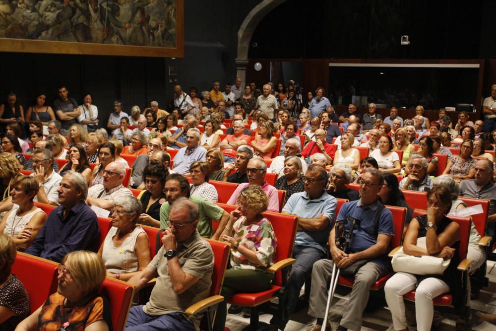 Llach presenta el Debat Constituent a Girona