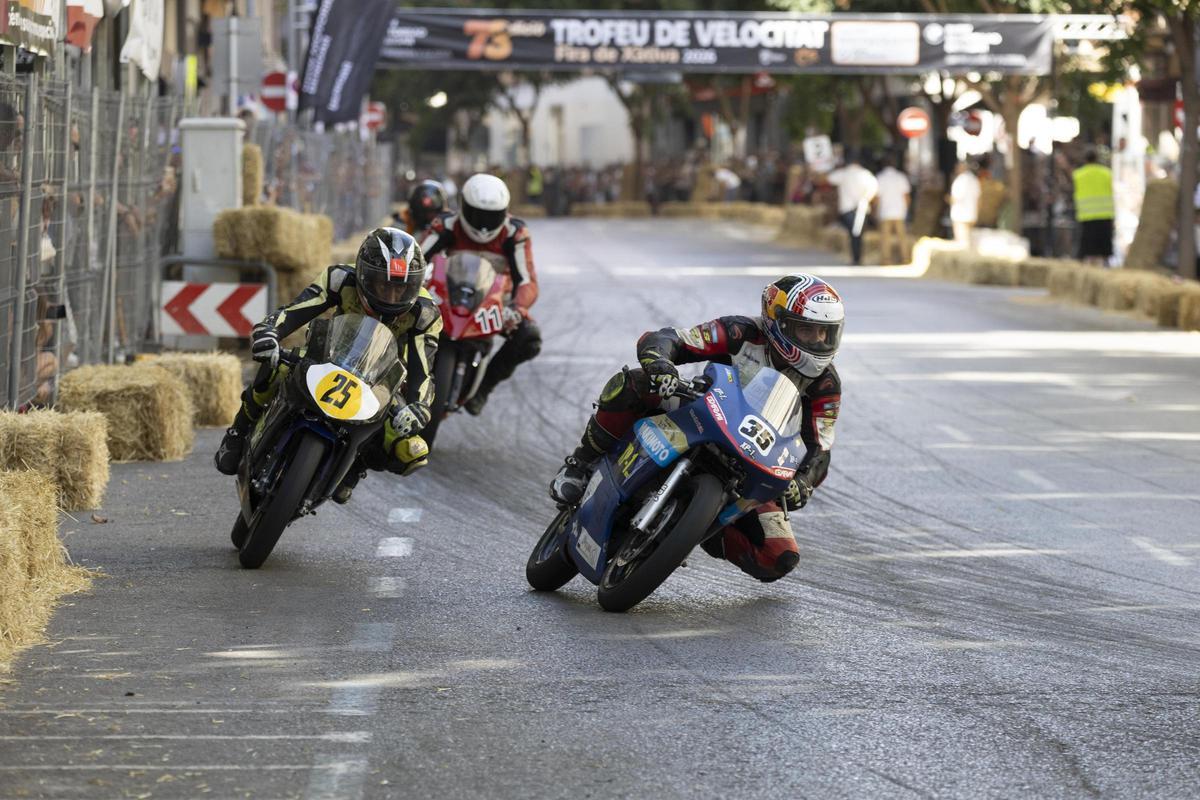 Todas las imágenes de la 73ª edición de la carrera urbana de motos de Xàtiva