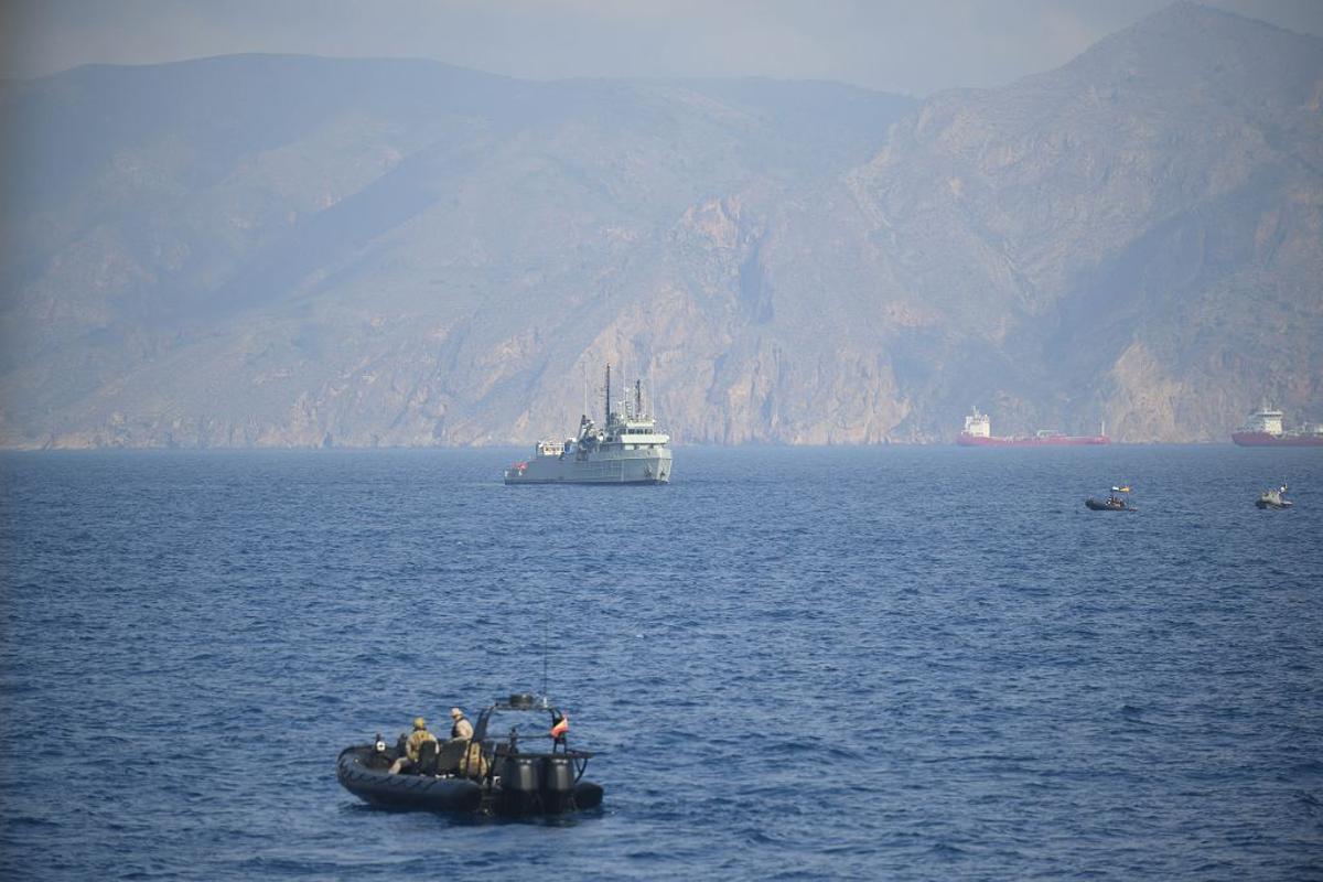 La Armada simula el accidente de un submarina para rescatar a su tripulación