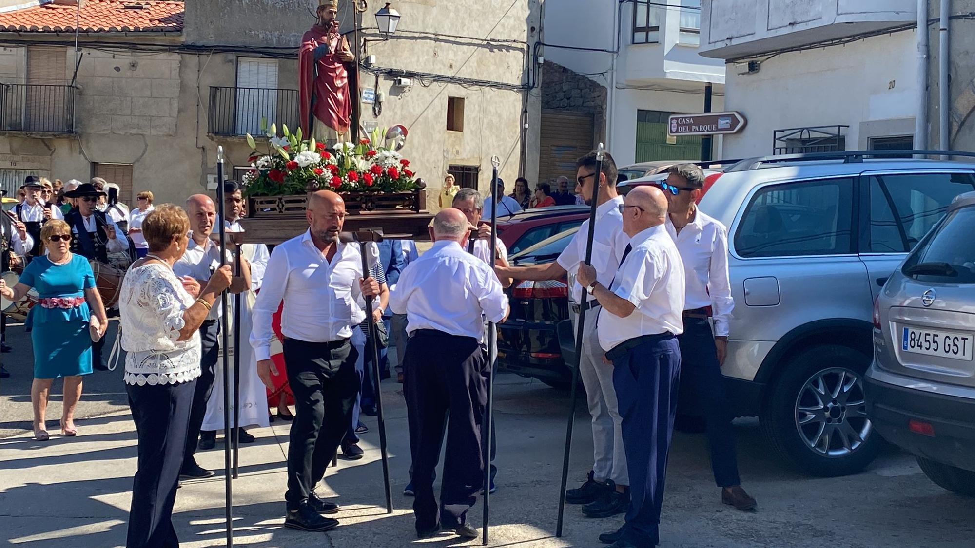 GALERÍA| Traslado de la Virgen de la Bandera en Fermoselle