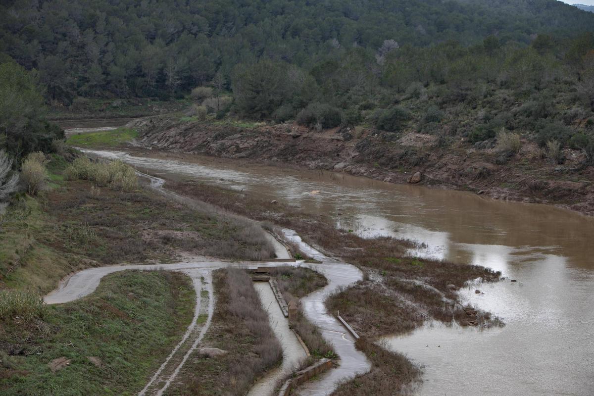 El transcurrir del río y recarga de acuíferos.