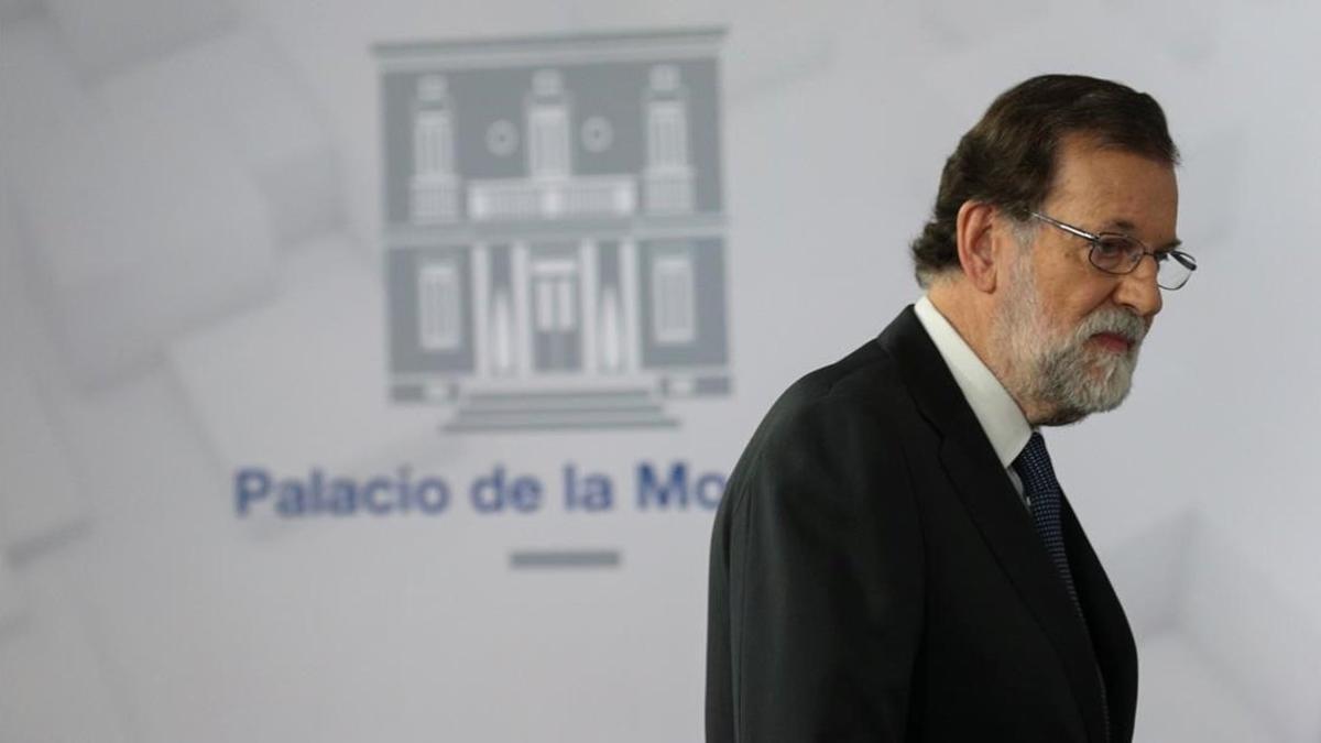 undefined40376849 spain s prime minister mariano rajoy arrives to deliver a st180928143806