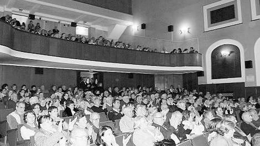 La Bienal de polifonía regional reúne a cientos de personas en el teatro Colón