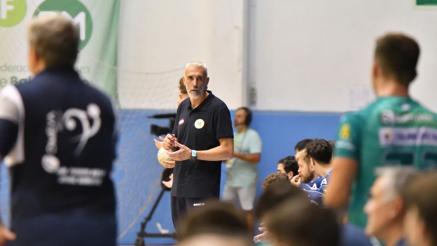 El Trops Málaga seguirá poniendo su proyecto en las manos de Quino Soler