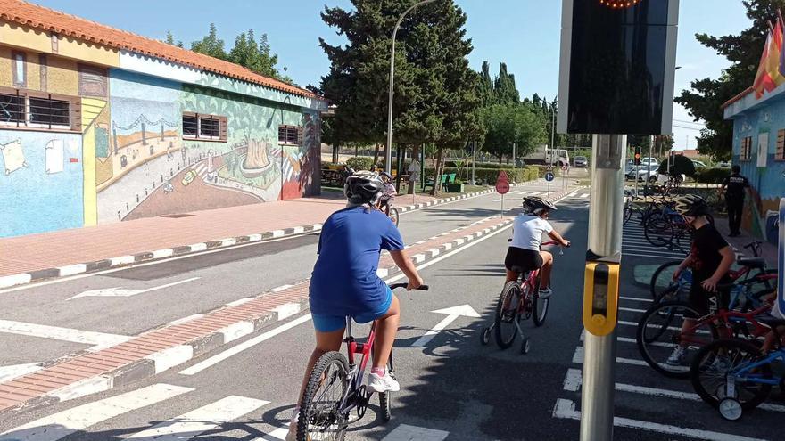 Educación vial sobre ruedas en el Parque Infantil de Tráfico de Benidorm