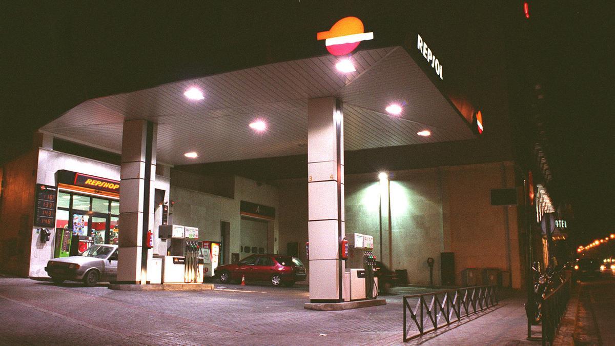 Imagen de una gasolinera de Repsol.