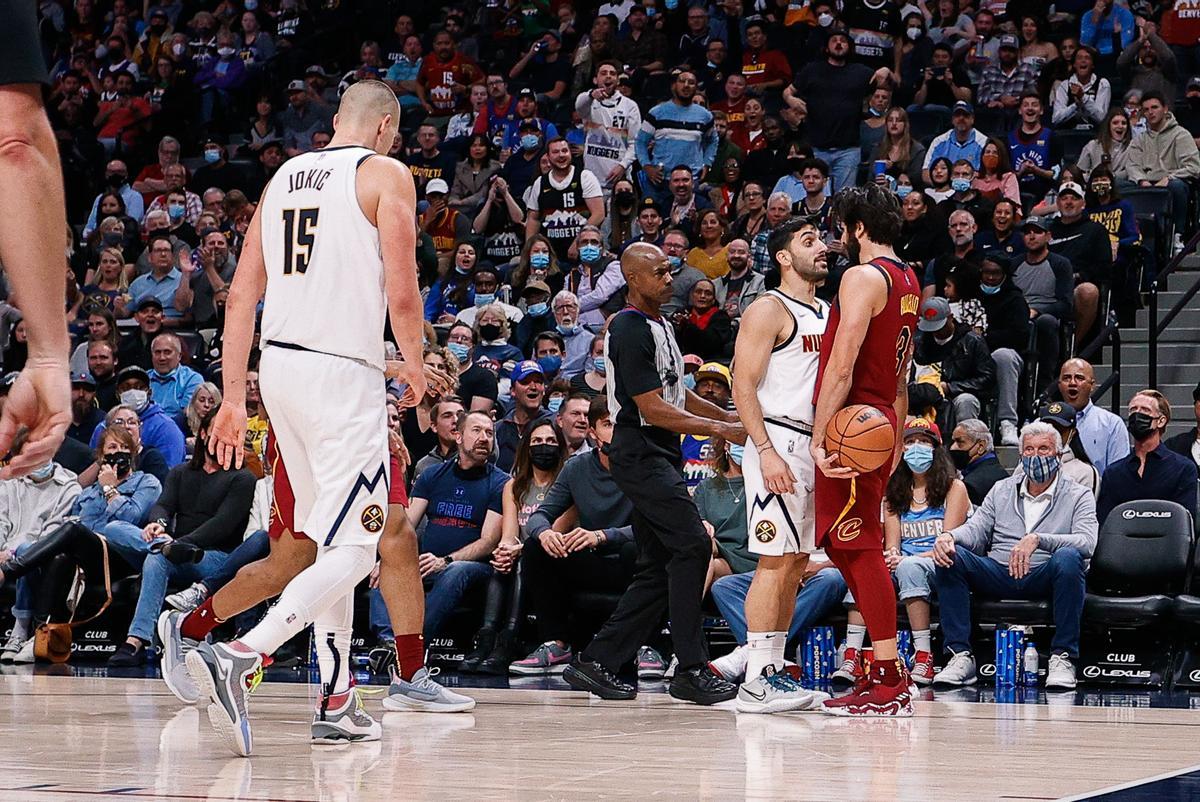 Ricky Rubio i Campazzo gairebé arriben a les mans en el triomf d’uns sorprenents Cavs