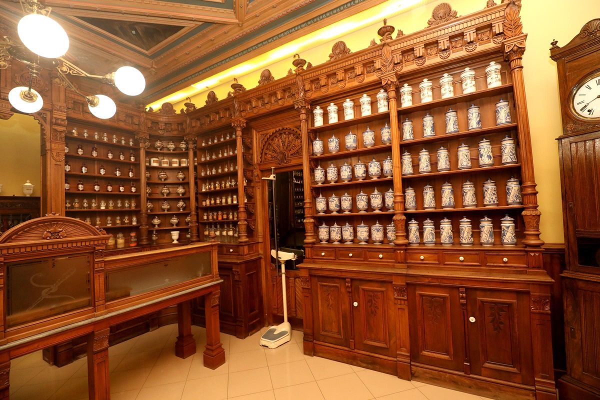 La farmacia se mantiene tal cual desde su inauguración.