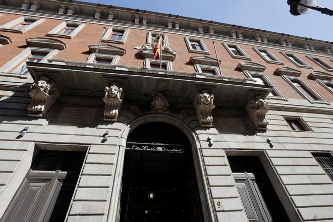 Los grandes morosos con Hacienda bajan a 5.853 en 2025, 144 menos