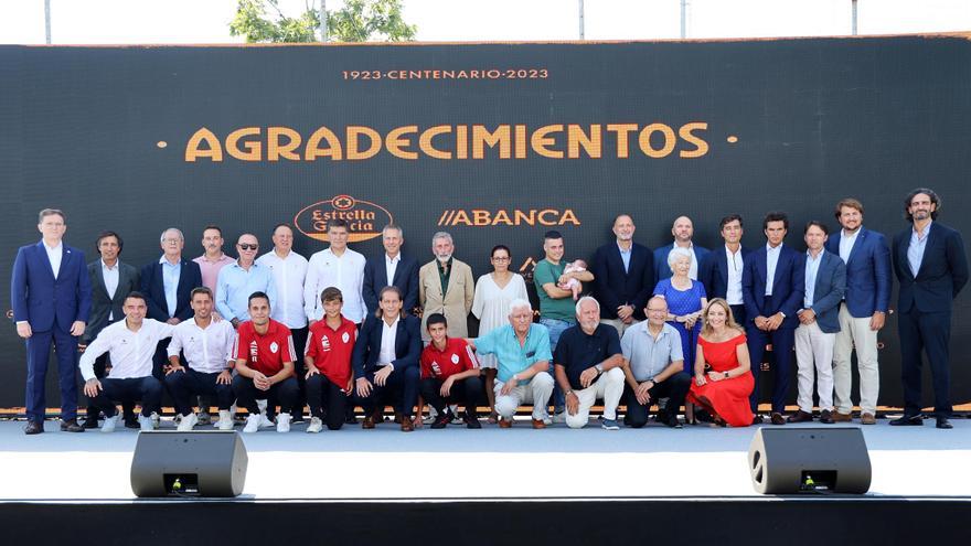 El Celta se rodea de su gran familia y de representantes institucionales por su centenario