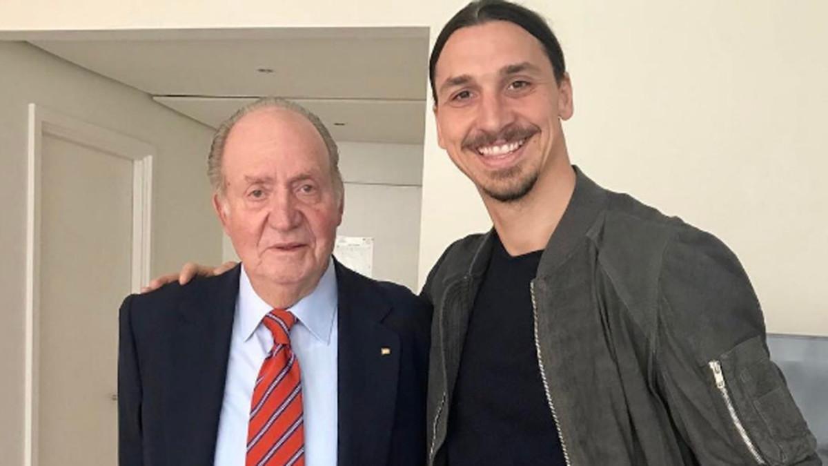 Ibrahimovic quiso compatir en las redes su imagen junto a Juan Carlos I