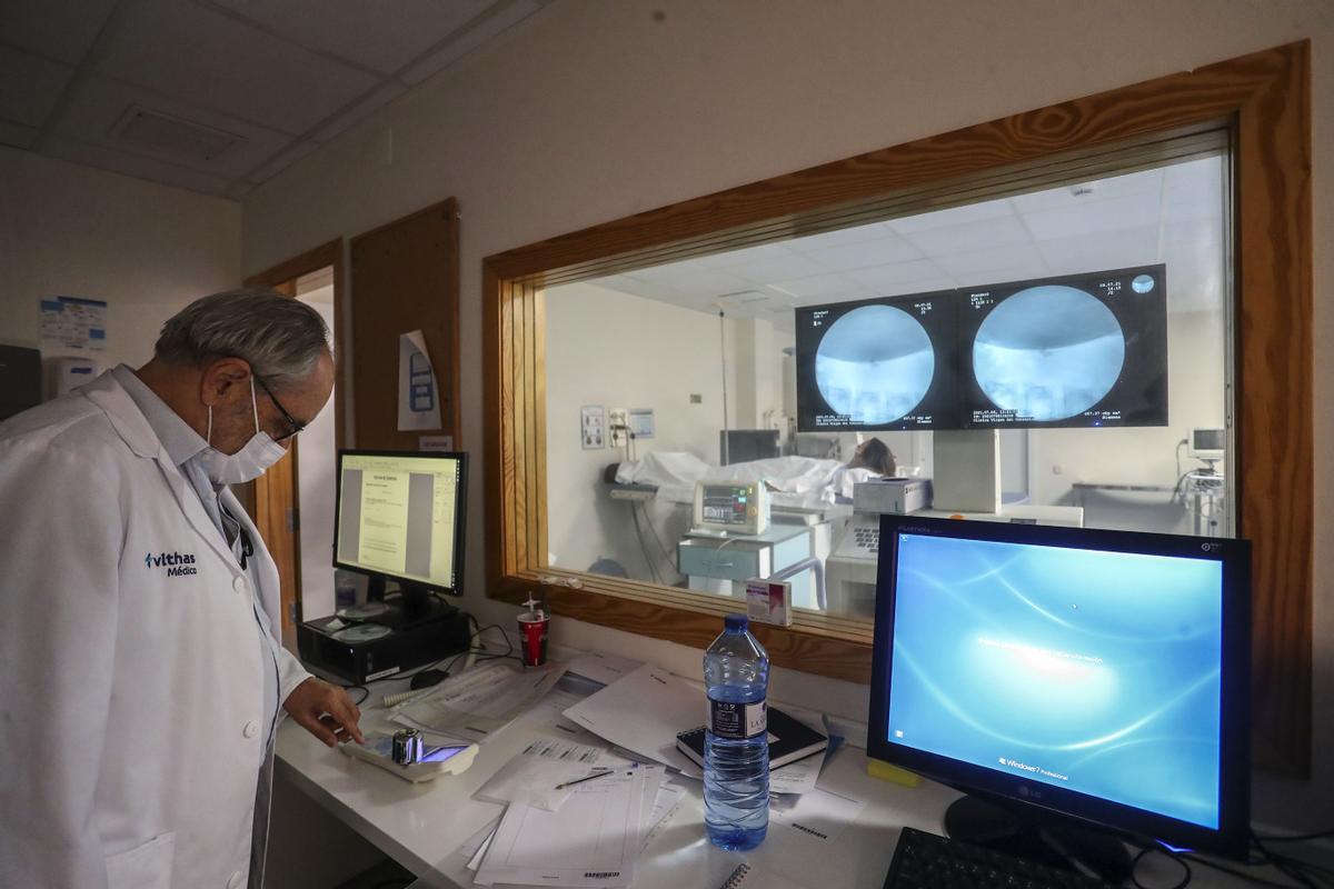 La Unidad de Litotricia del Hospital Vithas Valencia Consuelo es pionera en el tratamiento de la litiasis.