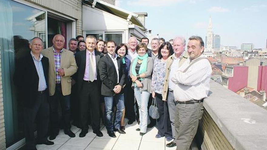Foto de familia de los candidatos del PSOE en Asturias, Castilla y León y Aragón que acudieron a Bruselas.