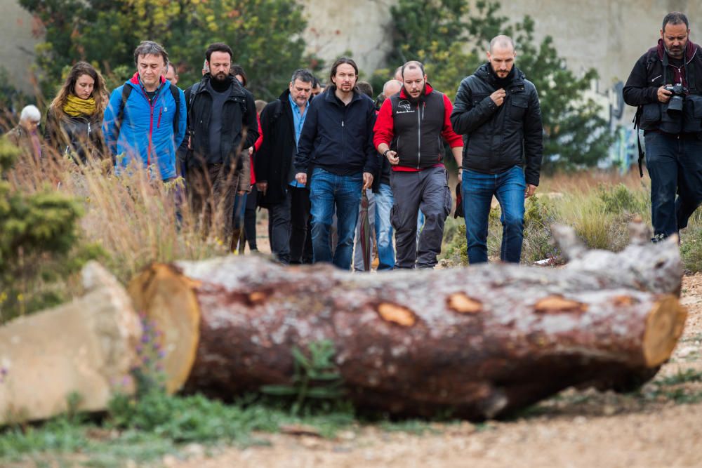 Visita de Pablo Iglesias al paredón de España de Paterna