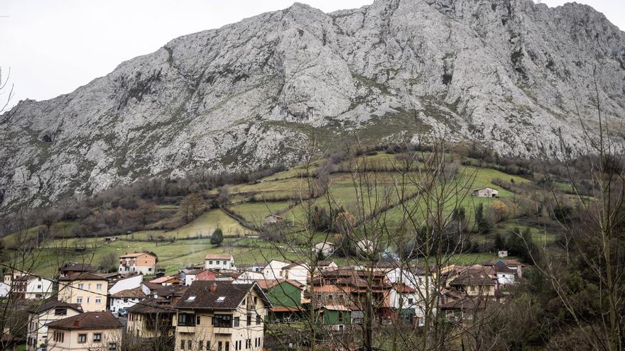 La montaña cercana