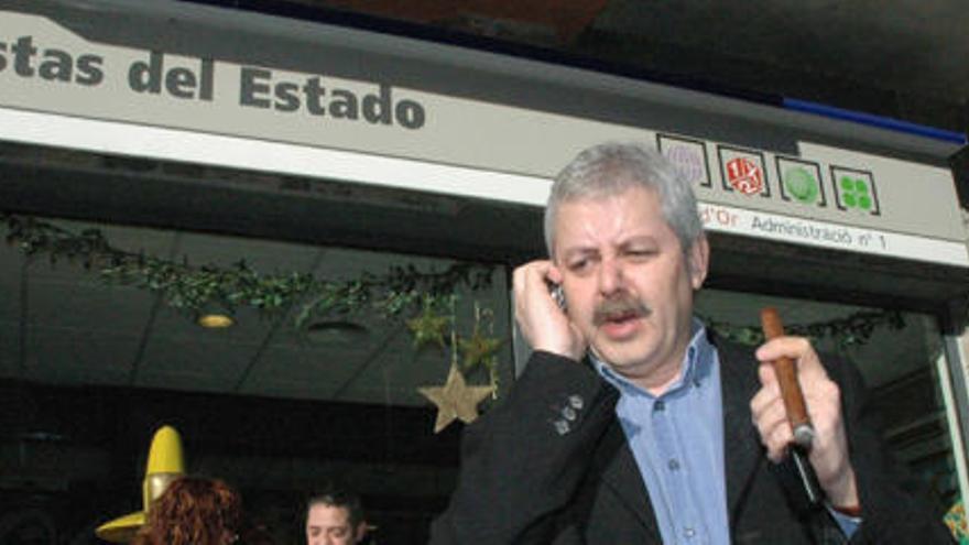 Xavier Gabriel, propietario de la administración de lotería La Bruja de Oro.