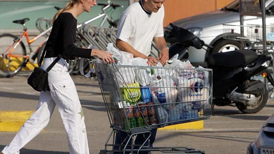 Las ventas de alimentos en los grandes establecimientos ha aumentado hasta un 30%.