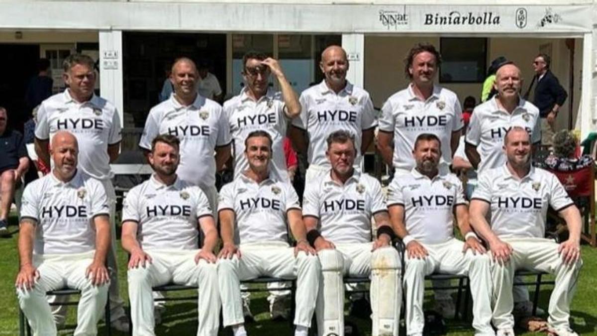 Los jugadores del Ibiza Cricket Club posan antes de uno de sus partidos.