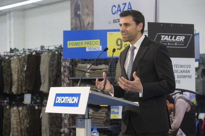 Inauguración oficial de Decathlon en Tamaraceite