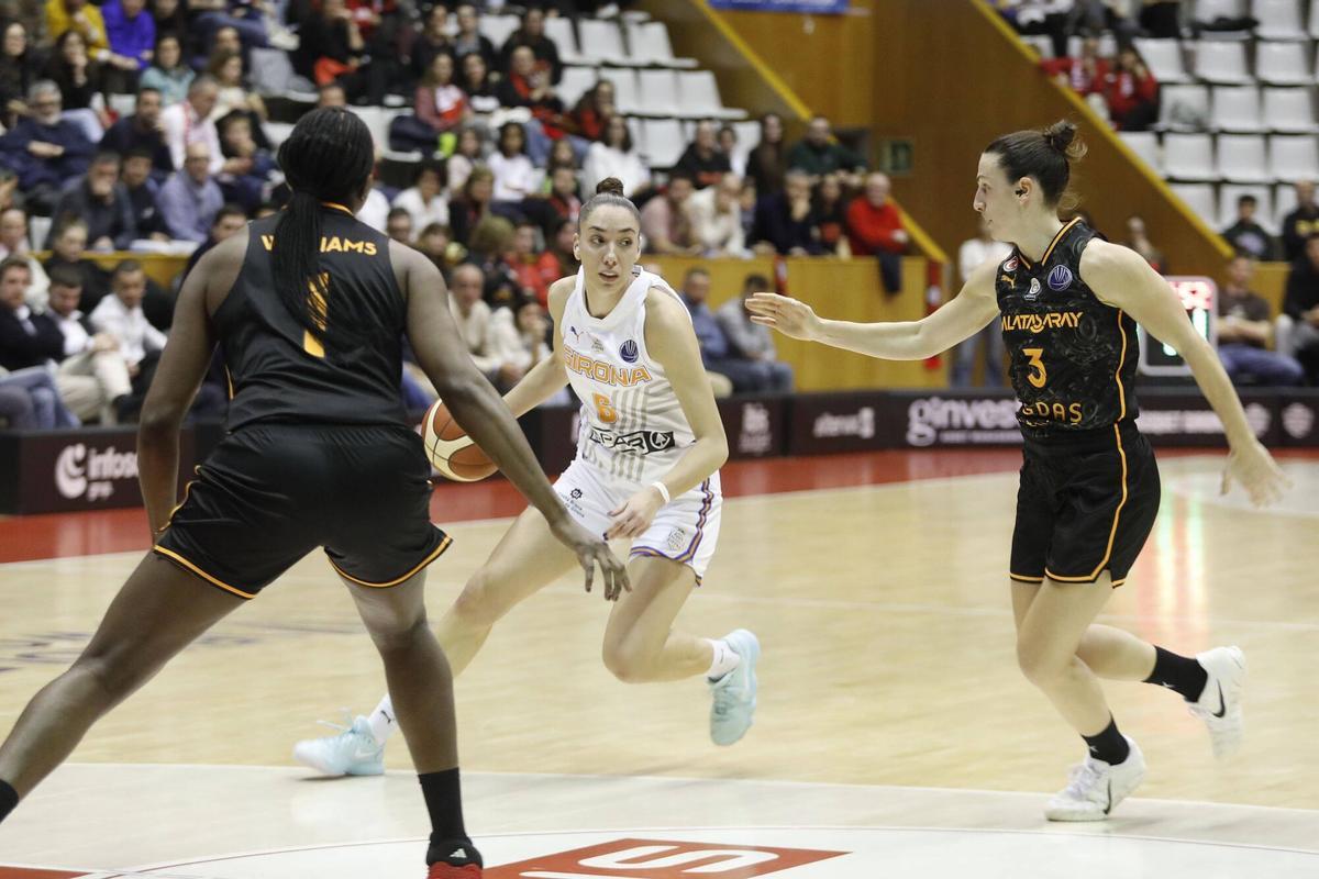 Girona. Pavello Fontajau. Partit basquet Spar UniGirona Galatasaray. Eurolliga.