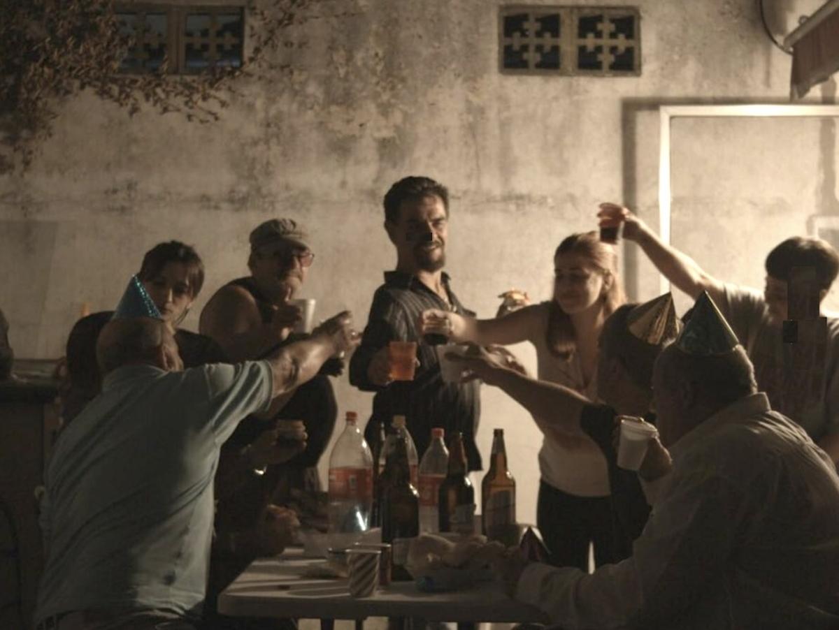 Fotograma de "Algo viejo, algo nuevo, algo prestado", de Hernán Rosselli