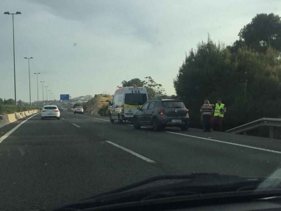 Una colisión en el túnel de Sant Joan d'Alacant causa colas kilométricas