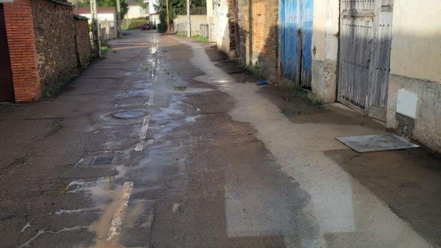 Domez, Gallegos del Río y Valer renuevan las travesías de la carretera de Zamora