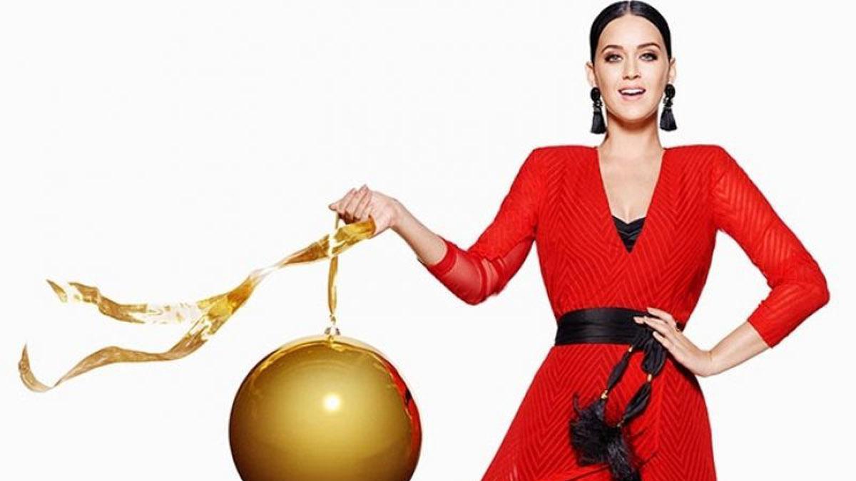 Primeras imágenes de Katy Perry en la campaña de Navidad de H&amp;M