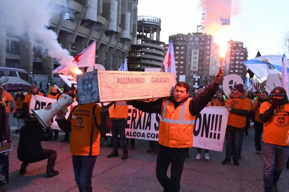 Concentración de trabajadores de Alcoa en Madrid
