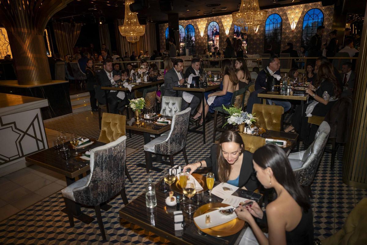 Fiesta del 10º aniversario de Gatsby en homenaje al cine y los Goya en Barcelona