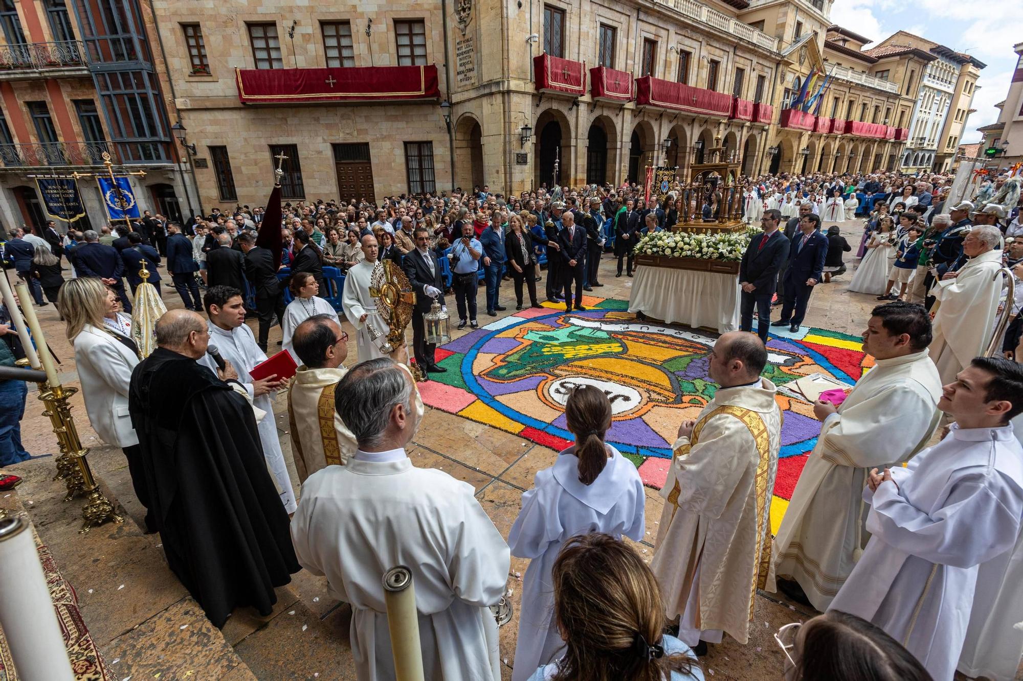 Celebración del Corpus en la Catedral de Oviedo