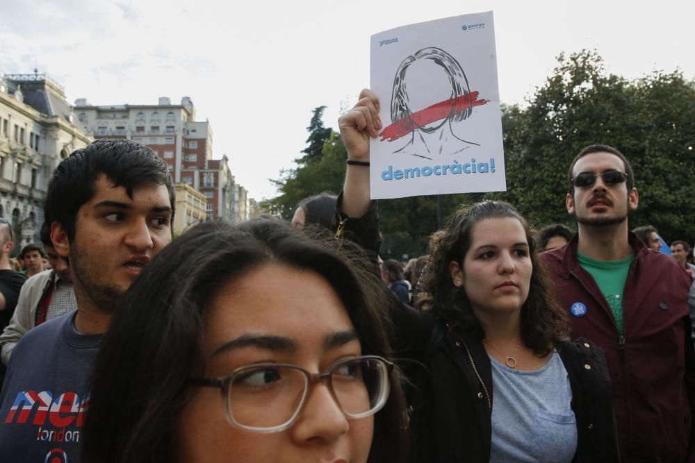 Manifestación en Oviedo de solidaridad con Cataluña