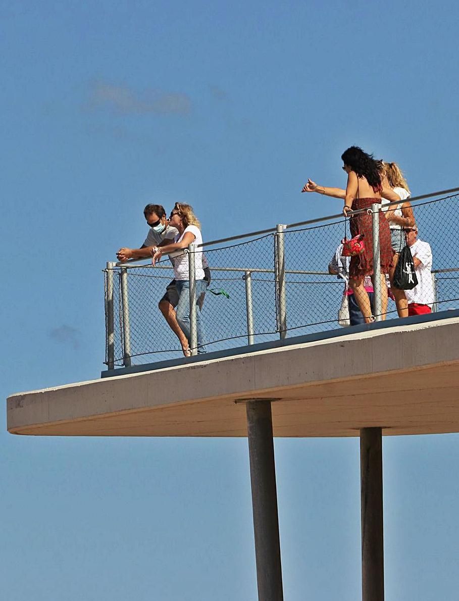 Algunos asistentes disfrutaron de los conciertos desde la espectacular terraza superior del auditorio