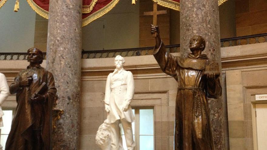 La estatua de Juníper Serra en el Capitolio.